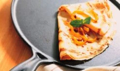 Le Creuset Small Crepe Pan -Deuteres Shop 20136270000460 LS00001 1280x1280