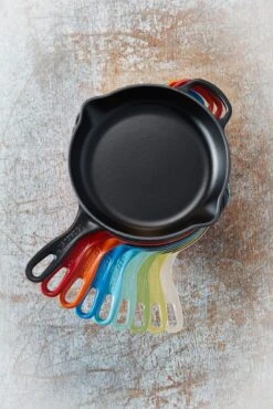 Le Creuset Signature Deep Skillet -Deuteres Shop 20187260000422 20187260600422 20187260900422 LS 00001 1280x1280