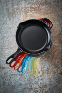 Le Creuset Signature Deep Skillet -Deuteres Shop 20187260000422 20187260600422 20187260900422 LS 00002 1280x1280
