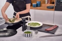 Le Creuset Chef's Knife -Deuteres Shop 21112310000430 96002000140000 98100200000100 98000315000100 LS00004 1280x1280