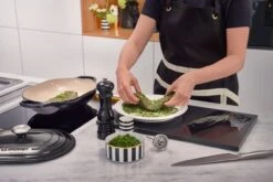 Le Creuset Signature Oblong Dutch Oven -Deuteres Shop 21112310000430 96002000140000 98100200000100 98000315000100 LS00005 1280x1280 1