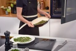 Le Creuset Chef's Knife -Deuteres Shop 21112310000430 96002000140000 98100200000100 98000315000100 LS00006 1280x1280