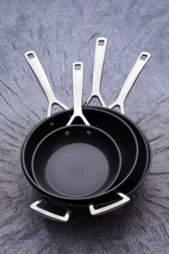 Le Creuset Toughened Nonstick High Fry Pan 27 Le Creuset Toughened Nonstick High Fry Pan -Deuteres Shop 51101240010002 51101280010202 51101300010202 LS00001 1280x1280