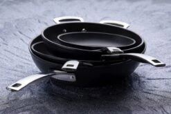 Le Creuset Toughened Nonstick High Fry Pan 28 Le Creuset Toughened Nonstick High Fry Pan -Deuteres Shop 51101240010002 51101280010202 51101300010202 LS00002 1280x1280