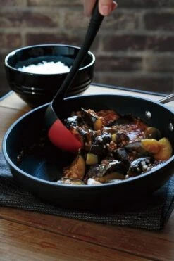 Le Creuset Toughened Nonstick High Fry Pan 33 Le Creuset Toughened Nonstick High Fry Pan -Deuteres Shop 51101240010002 93100400060008 LS00001 1280x1280