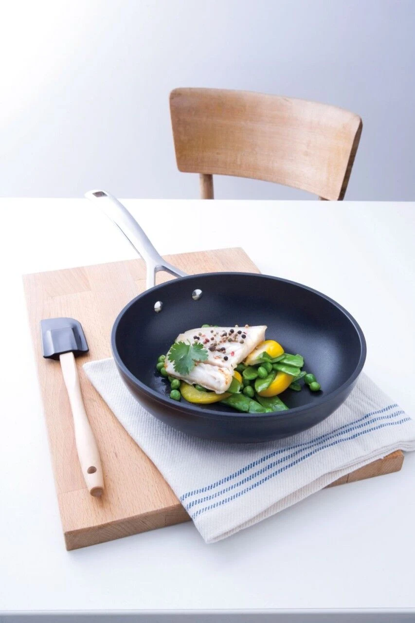 Le Creuset Toughened Nonstick High Fry Pan 18 Le Creuset Toughened Nonstick High Fry Pan - Image 18