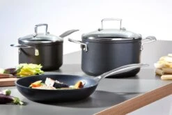 Le Creuset Toughened Nonstick Stockpot -Deuteres Shop 51112240010002 51102180010502 51108180010302 LS00001 1280x1280