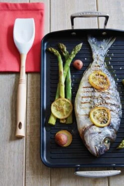 Le Creuset Toughened Nonstick Ribbed Rectangular Grill -Deuteres Shop 52107350010101 LS00002 1280x1280