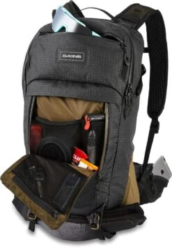Dakine Seeker 18L -Deuteres Shop SEEKER18L BLACK 610934326604 10002780 BLACK 02X PT01 1280x1280